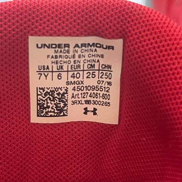 UNDER ARMOUR  SIZE : USA 7 | UK 6 | EUR 40 | CM 25 | CHN 250 | MADE IN CHINA - Picture 4 of 5